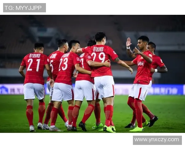 上海排球队逆袭之路:重塑战术与团队精神的全新探索 上海排球队逆袭之路:重塑战术与团队精神的全新探索