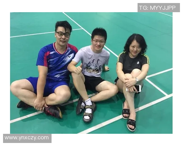 重庆羽毛球队与上海羽毛球队的耐力较量赛后分析与反思 重庆羽毛球队与上海羽毛球队的耐力较量赛后分析与反思