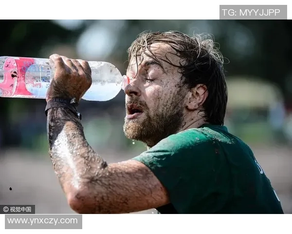 拿玻里迎战红星球队巅峰对决期待精彩瞬间与激情碰撞 拿玻里迎战红星球队巅峰对决期待精彩瞬间与激情碰撞