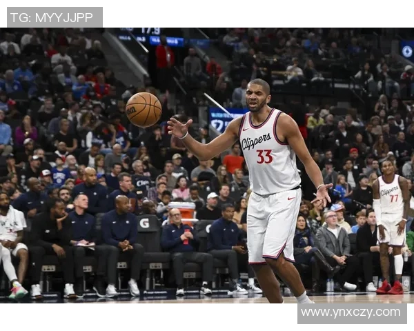 快船与尼克斯精彩对决直播全程回顾与赛后分析