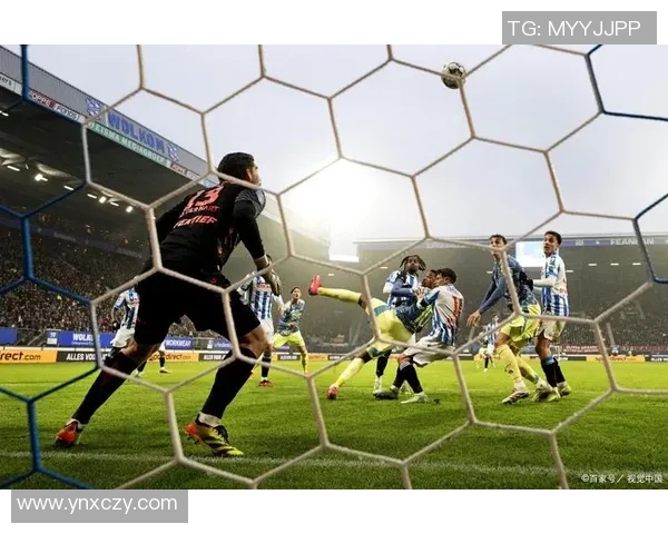 海尔蒙与格拉夫夏的精彩对决揭示足球战术与团队合作的重要性