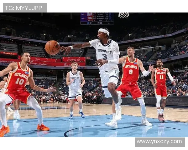 灰熊与老鹰精彩对决回放分析赛场瞬间回顾与战术解析