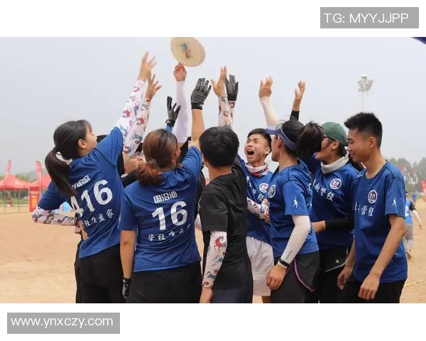 广州飞盘队在极限运动联赛中的团队协作表现分析与点评MBA